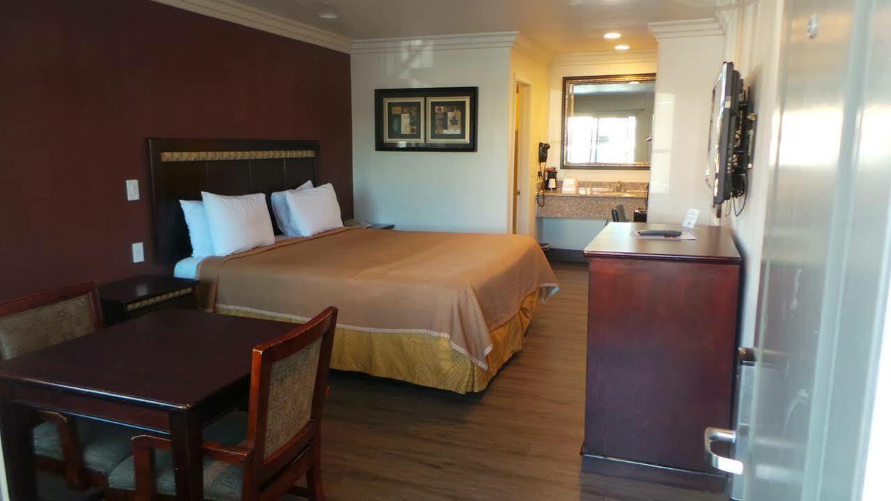 Hyland Inn Near Legoland Carlsbad Eksteriør billede